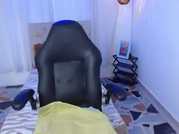 charlottetaylor_ — GOAL: Oil massage boobs & rub nipples [30 tokens remaining] Welcome guys! Lets have fun LUSH ON  Send patterns 77-88-99-121 #milf #bigass #redhead #feet #glasses