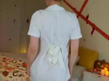 Admire Charming_bliss, she wants to masturbate for you charming_bliss from Chaturbate