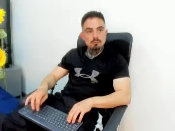 dallas_whitee — GOAL: Flash Dick  [30 tokens remaining] New Model .. Follom me  #young #latino #muscle #straight #master