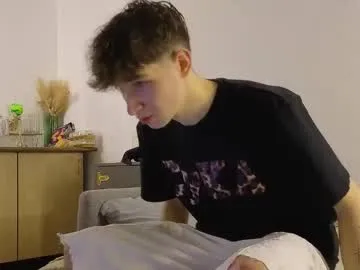 drinklinov — show ass doggy #20 #twink #young #uncut #bigdick [444 tokens remaining]