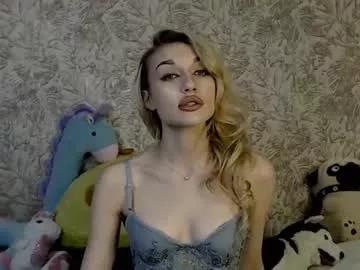 ellamilla from Chaturbate