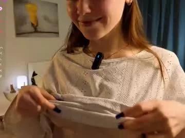 emiliamilas from Chaturbate