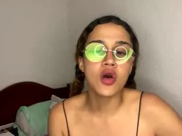 erixed — IM PLAYING LEAGUE OF LEGENDSS :3! #latina #natural #gaming #leagueoflegends #playing [99 tokens remaining]