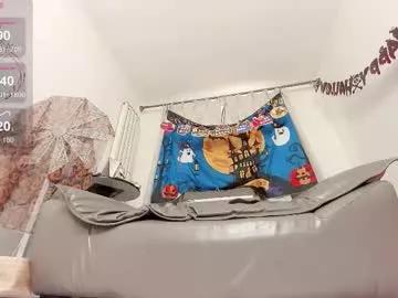 Masturbate to cute stripper Foxyiyi foxyiyi from Chaturbate