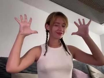 Discover 23 years old hannahinto from Chaturbate hannahinto from Chaturbate