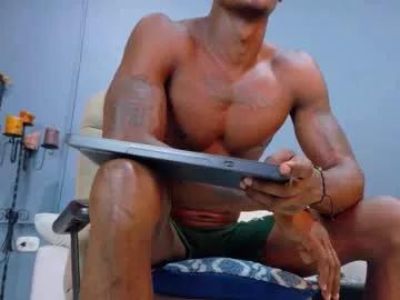Cute Hunter_biggest wants you to fuck his body now hunter_biggest from Chaturbate