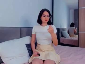 Watch 18 years old inellcanty from Chaturbate inellcanty from Chaturbate