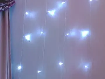 julia_renard — DILDO RIDING #bigclitoris #muscles #ass #mature #milf #anal [1071 tokens remaining]