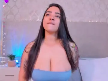 kamilabetancourt —  I want to put my tits all over your face! Make it go wild!  #submissive  #latina  #18  #teen  #natural