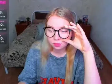 kim_girl_next_door — TITS PLAY SHOW [117 tokens left] #blonde #bigass #lovense #bigtits #pregnant