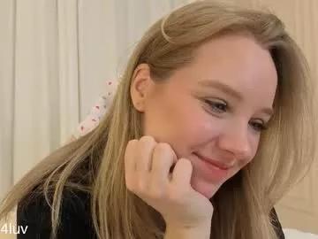 Slutty L1n4luv wants you to fuck her body now l1n4luv from Chaturbate