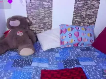 linda_montoya — Spy on my private for 18 tokens/minute.  #latina #bigass #saliva #natural #slave