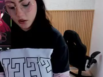 lolamaxi — GOAL: put plug in my ass [109 tokens remaining] Welcome to my room! #bigass #latina #squirt #feet #curvy