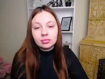 luizaheems_ — Goal: topless 10  min #british #bigboobs #milk #pregnant #18  - Next Goal: sexy dance