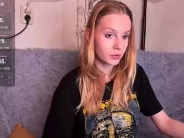 Try 20 years old lunacyy from Chaturbate lunacyy from Chaturbate
