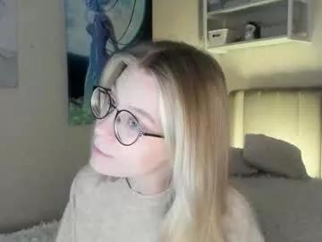 Masturbate to Chaturbate's Lunar_sofia lunar_sofia from Chaturbate