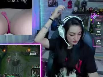 Discover Mature_gamer, she wants to masturbate for you mature_gamer from Chaturbate