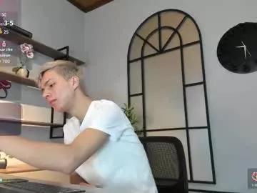 Checkout cute camslut Nick_torn nick_torn from Chaturbate