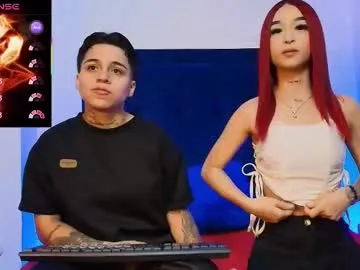 noah_bellarose — GOAL: Hi noah_bellarose [0 tokens remaining] Welcome to my room! #couple #new #lesbian #squirt #18