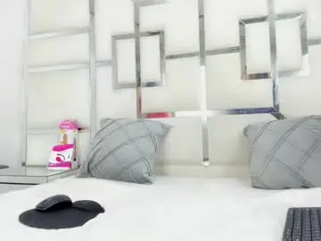 roxannebloom — Goal: Sexy Dance #dance #dirtytalk #twerk #party #kinky - Next Goal: Show Panties