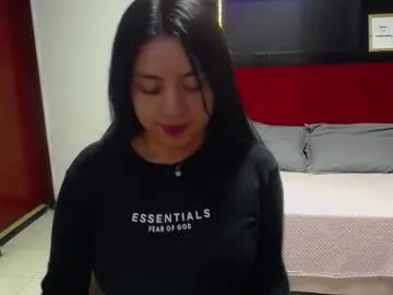 sofi_cadavid — Pinch nipples   24 remaining to goal! Play with me 