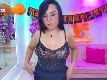 Sweet Tiara_r wants you to fuck her body now tiara_r from Chaturbate