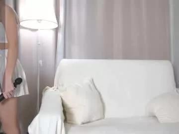 tiny_lilyy from Chaturbate