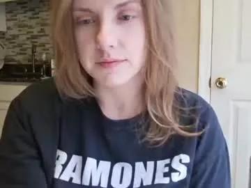 Watch Chaturbate's Tinywithtiddies tinywithtiddies from Chaturbate