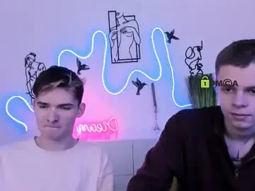 veldi_to — 'CrazyTicket': Hidden Cam show in progress. . Tip 151 tokens to see the show.  Type /cmds to see all commands.