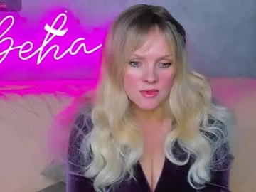 victoria_nelson — GOAL: spank ass 5 [0 tokens remaining] Welcome to my room! #new #milf #mature #bigboobs #bigass