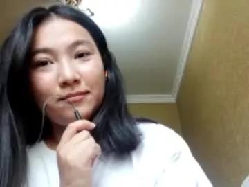 Check out 26 years old yuonneaquilar from Chaturbate yuonneaquilar from Chaturbate