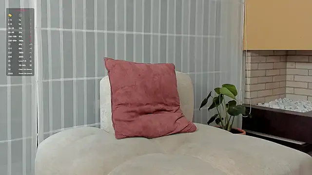 _BlowjobQueen — LETS COVER HER FACE WITH CUM!! 