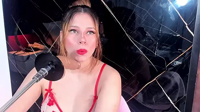 Freechat abby_blond_ on StripChat