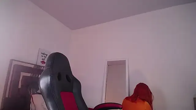 alejandrafitt — spit ur pussy