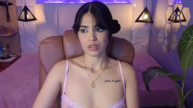 StripChat AlessiaVal_ is Freechat AlessiaVal_ — Squirt last tipper 6mn control dm