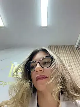 alicee16 — DILDO ON MY DESK