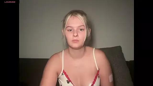 Watch Allylove03, they want to masturbate for you Allylove03 from StripChat