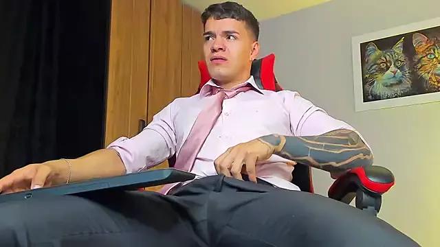 ALPHA_DOMINUS_ from StripChat