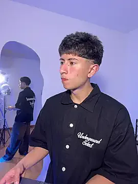 Andy_Justgame — hi andyy 