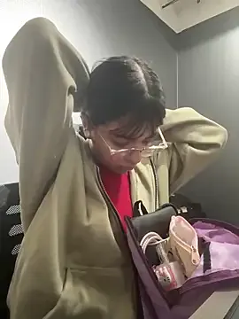 AngieRousse_ — I show my pussy