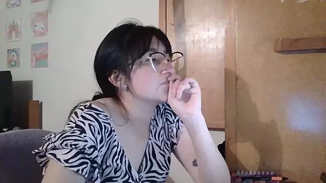 Discover hot camwhore Arielle_lov Arielle_lov from StripChat