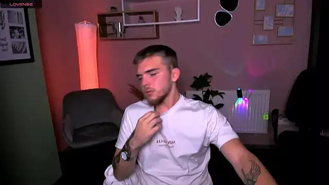 Join 23 years old aron_black_ from StripChat aron_black_ from StripChat