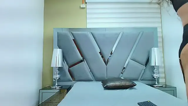 Atenea_sexxx from StripChat