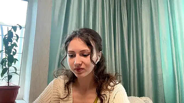 BerniceDevries — Slow body tease 