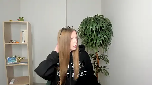 BlondellBolio — Play with a top straps