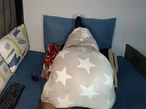 BootyDiva5 from StripChat