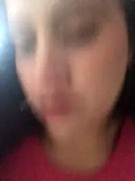 BrunnetAri_ from StripChat