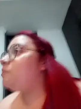 CURVY-HORNY — show ass + spank