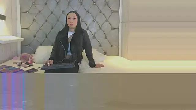 danaythamara1 on StripChat 