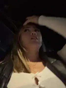 Danielavegax — Take on my panties at the supermarket